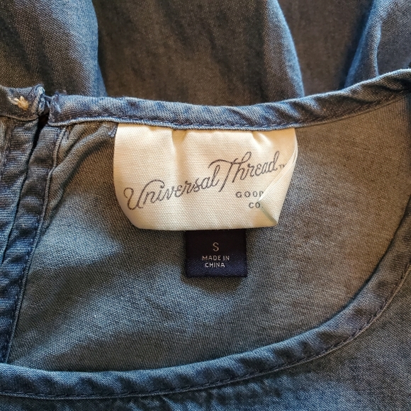 Universal Thread top - Picture 6 of 11